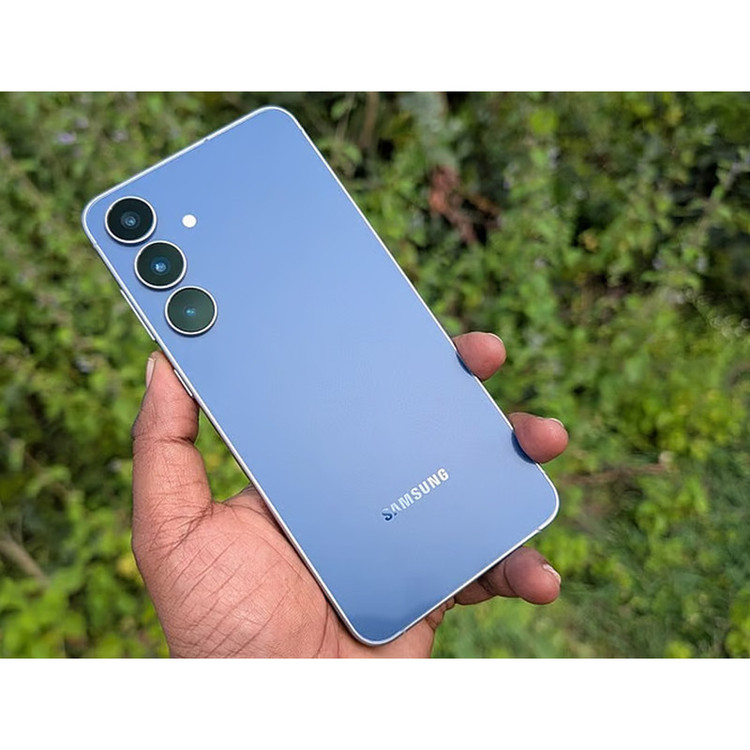 گوشی موبایل سامسونگ مدل Galaxy S25 FE دو سیم کارت ظرفیت 256 گیگابایت و رم 8 گیگابایت